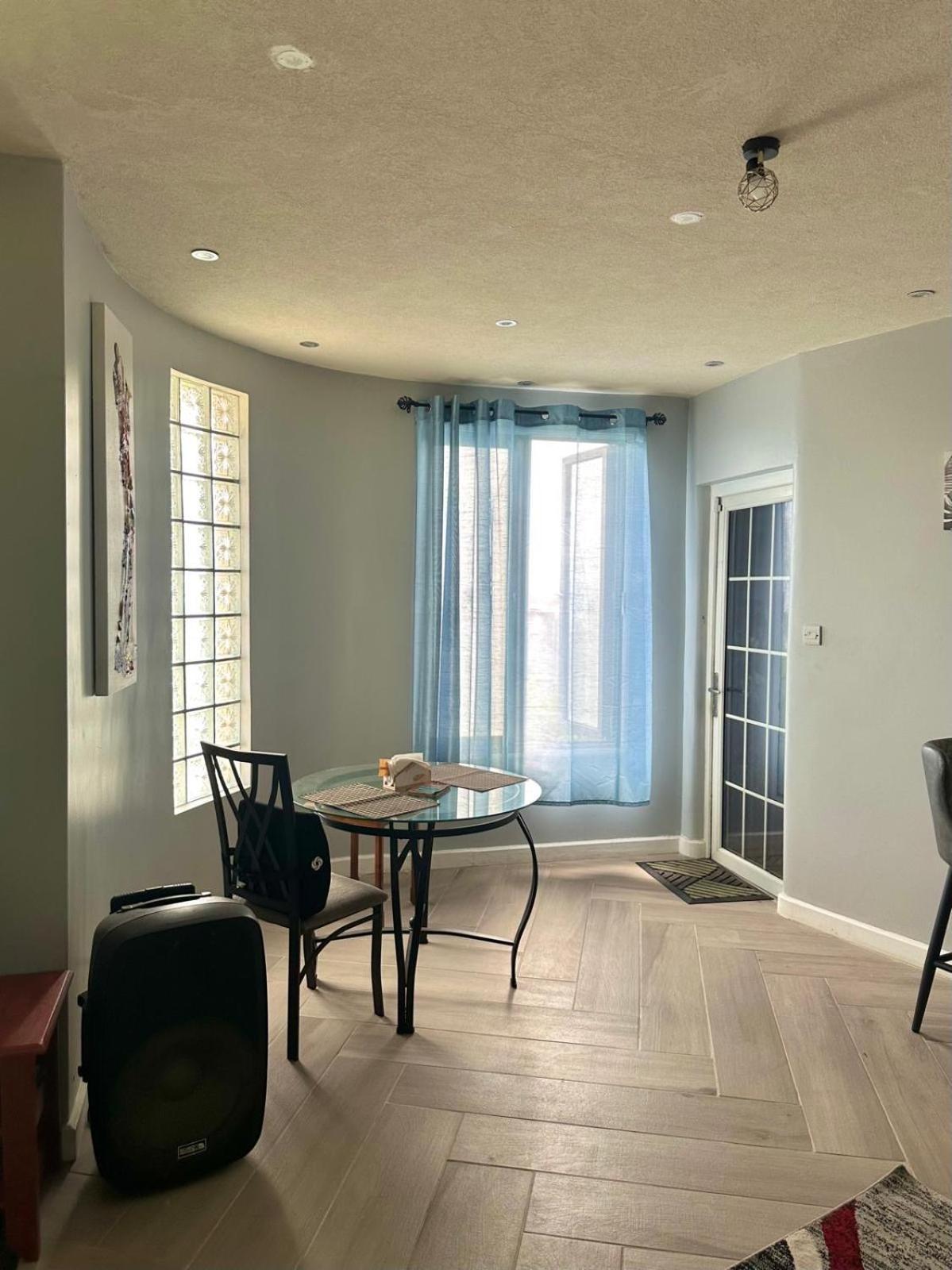 קרייסט צ'רץ' Shkyblue Suites מראה חיצוני תמונה