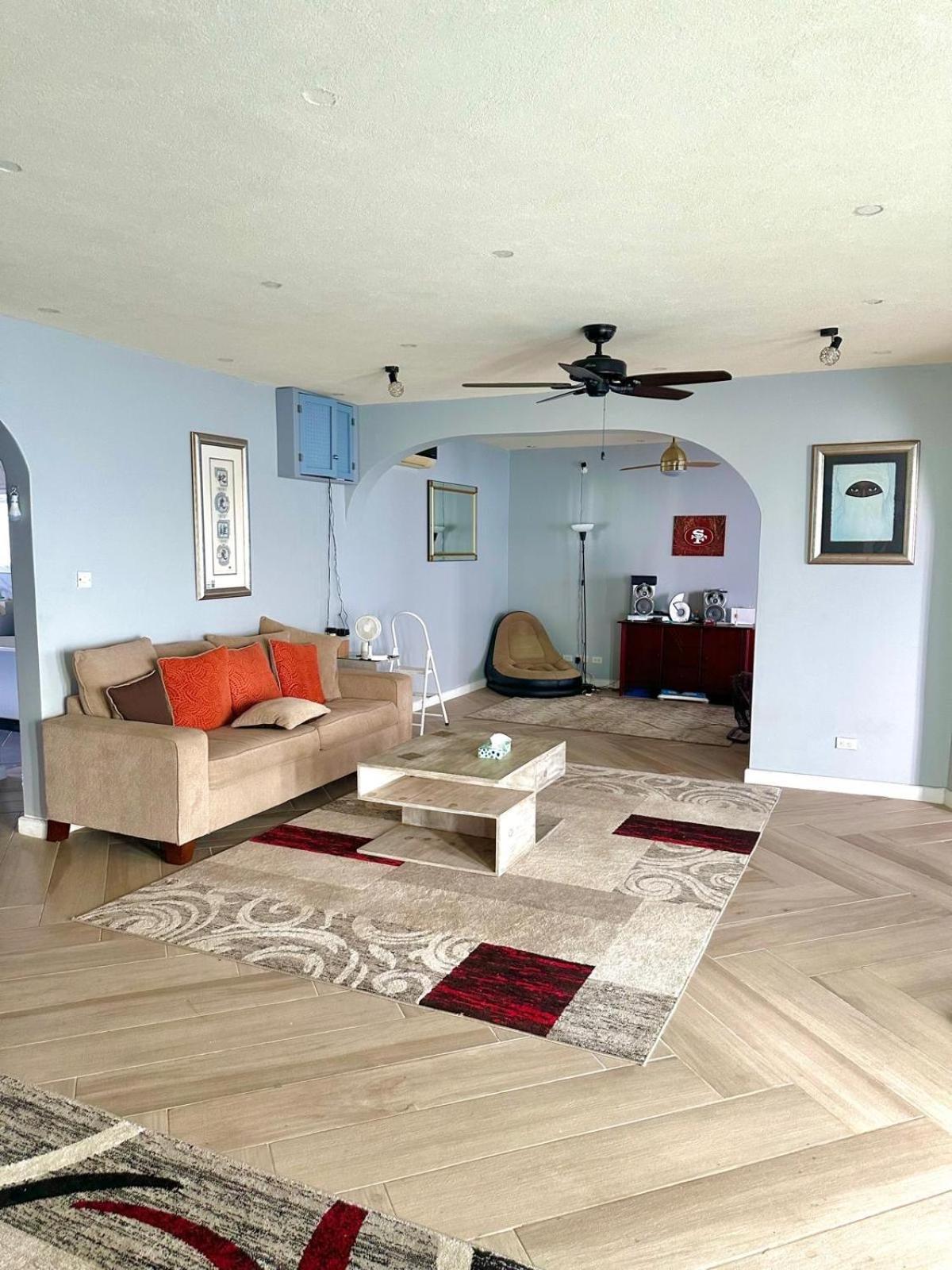 קרייסט צ'רץ' Shkyblue Suites מראה חיצוני תמונה