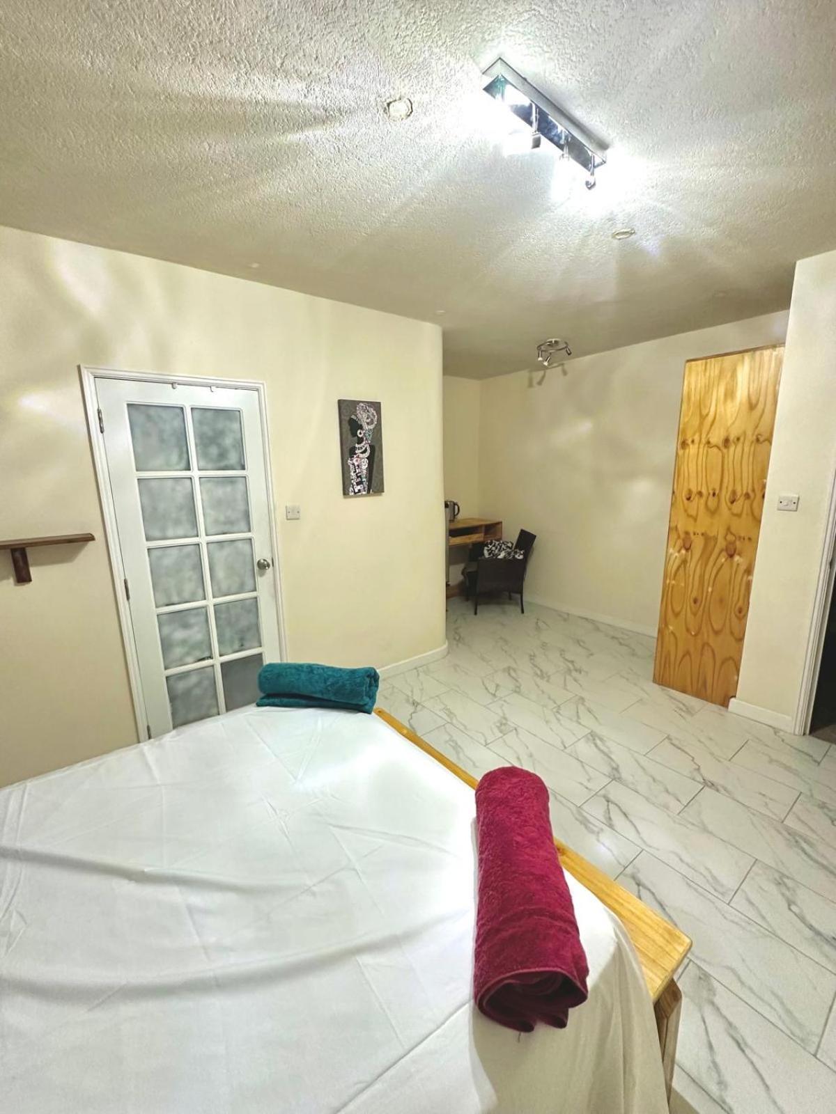 קרייסט צ'רץ' Shkyblue Suites מראה חיצוני תמונה